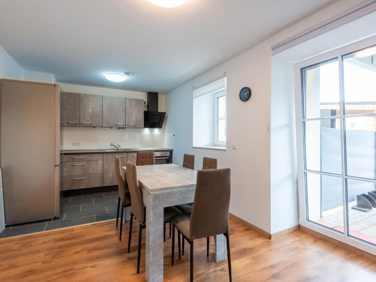 Apartment With Terrace In An Ideal Location Haunsheim Eksteriør bilde